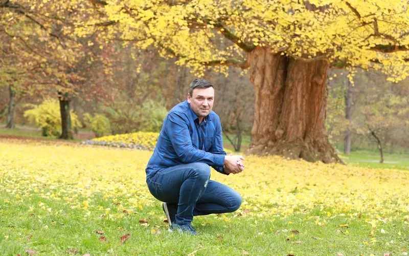 Revija Misteriji o knjigi Zakaj se rodimo, zakaj umremo